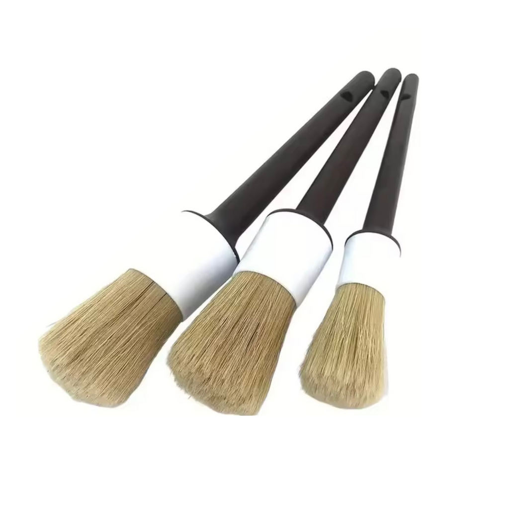 Interior brush set